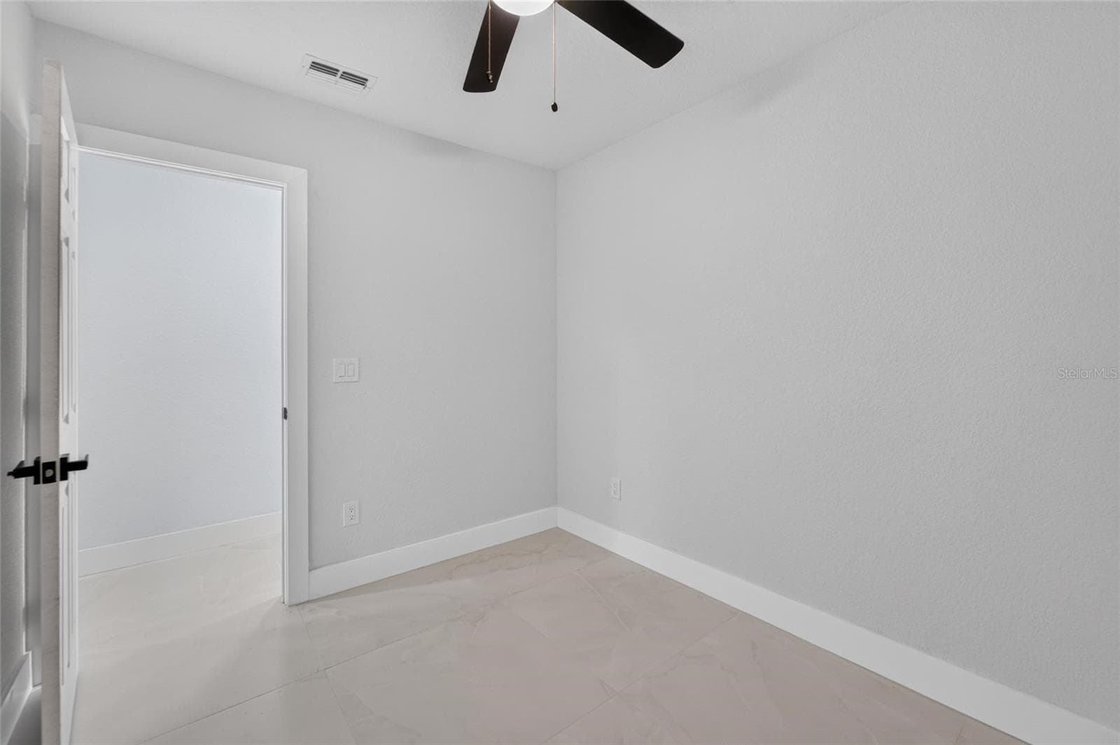 608 ECHO DRIVE — photo 40 of 92