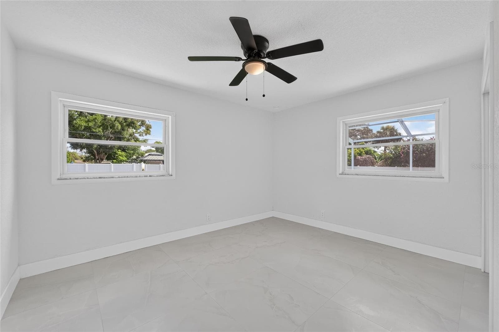 608 ECHO DRIVE — photo 23 of 92