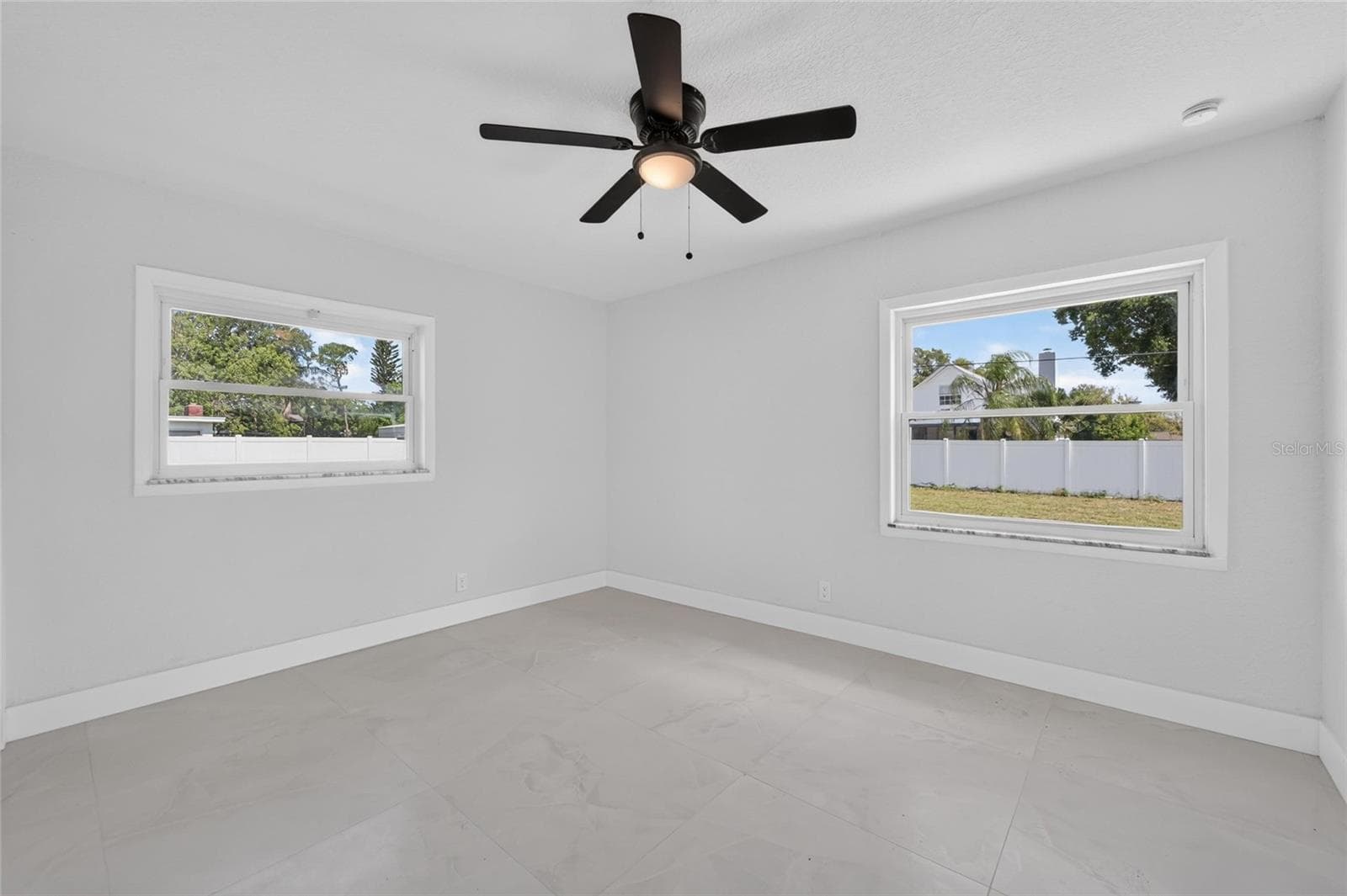 608 ECHO DRIVE — photo 26 of 92