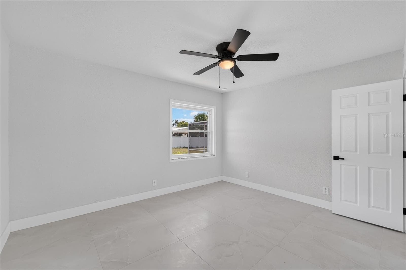 608 ECHO DRIVE — photo 20 of 92