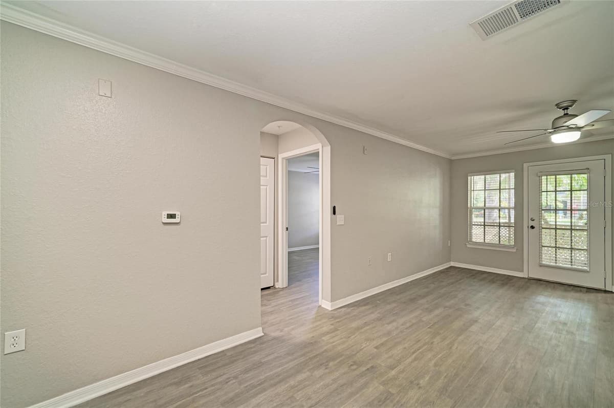 8932 MANOR LOOP — photo 22 of 49