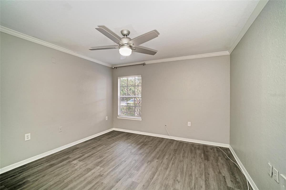 8932 MANOR LOOP — photo 24 of 49