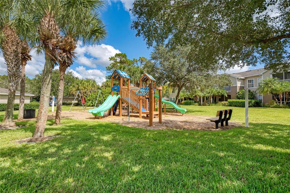 8932 MANOR LOOP — photo 47 of 49