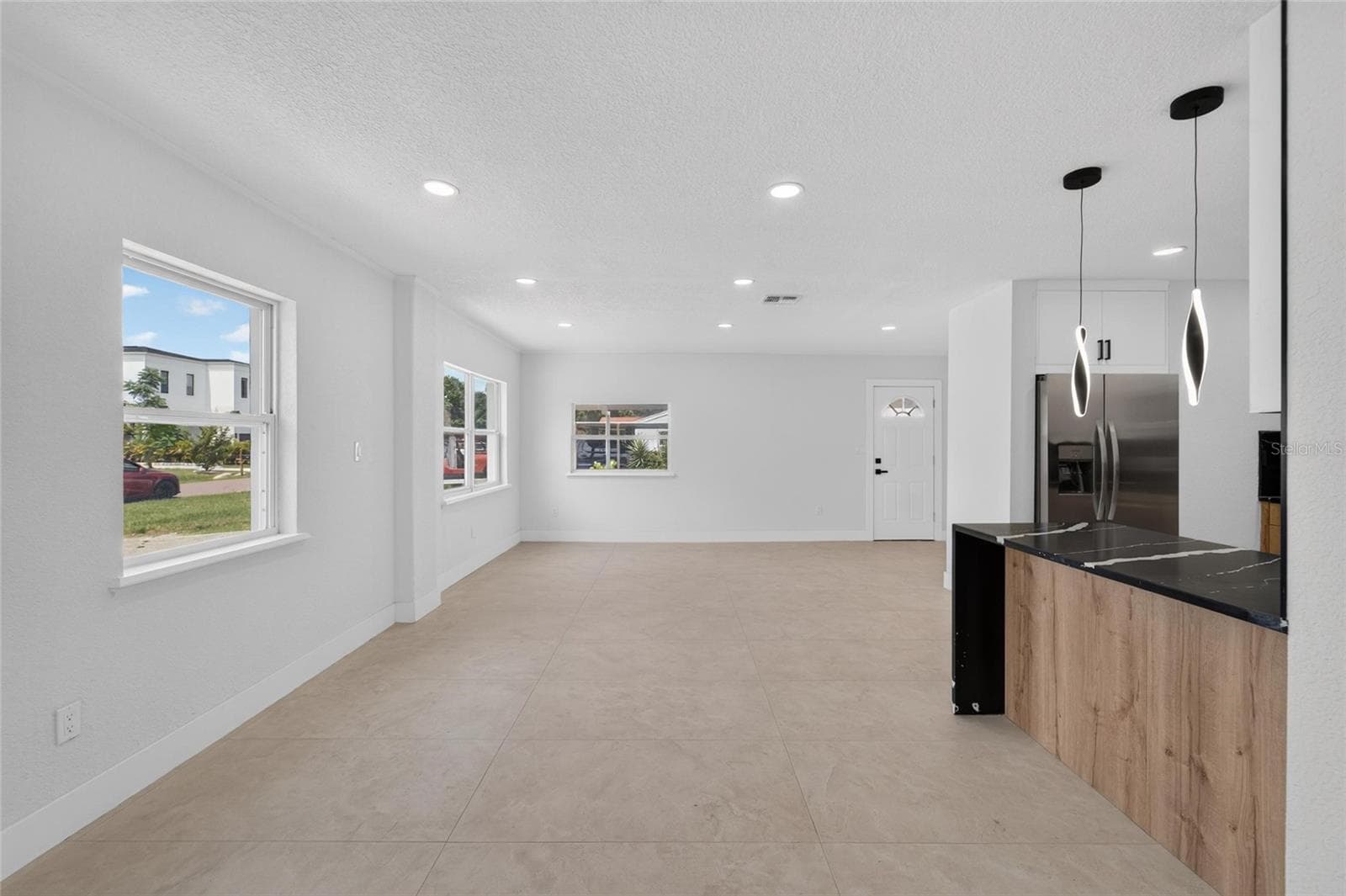 4711 LAWN AVENUE — photo 10 of 75