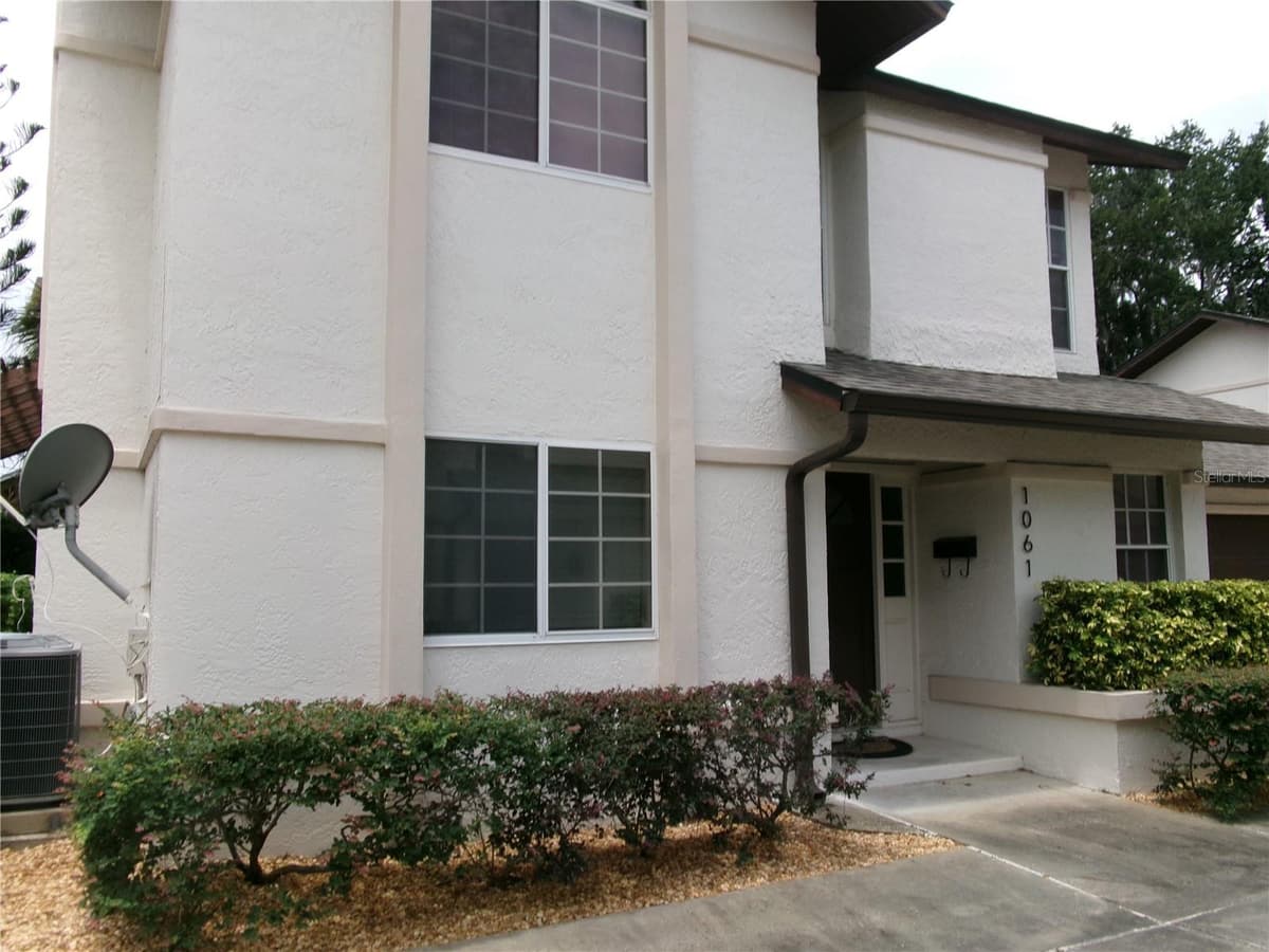 1061 ARAGON AVENUE — photo 7 of 7