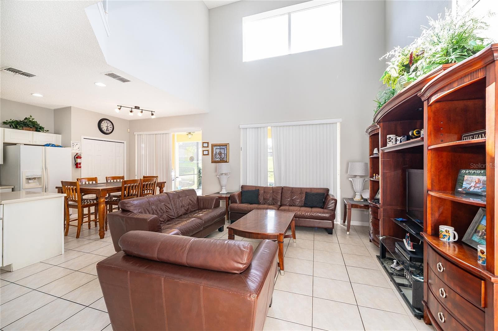 2717 FIESTA KEY DRIVE — photo 15 of 36