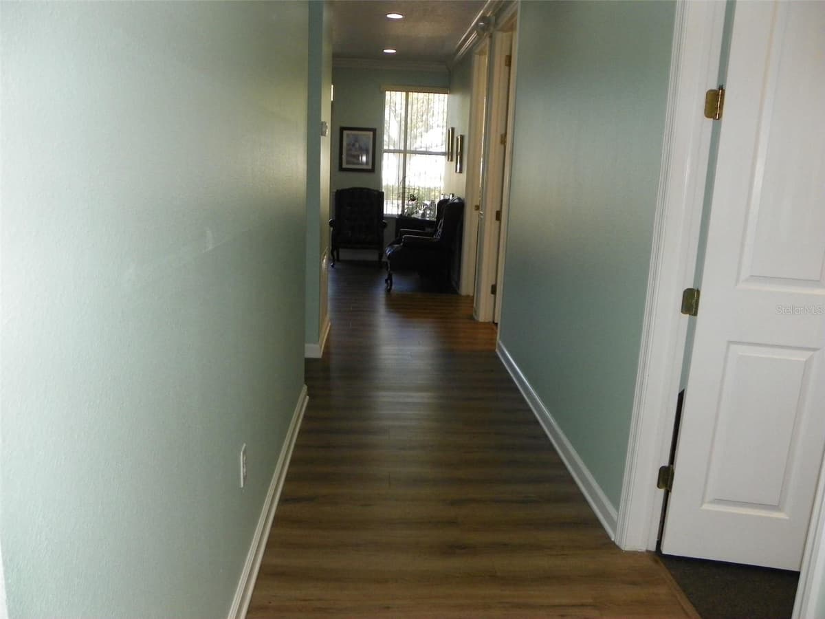 2824 MANATEE AVENUE — photo 12 of 22