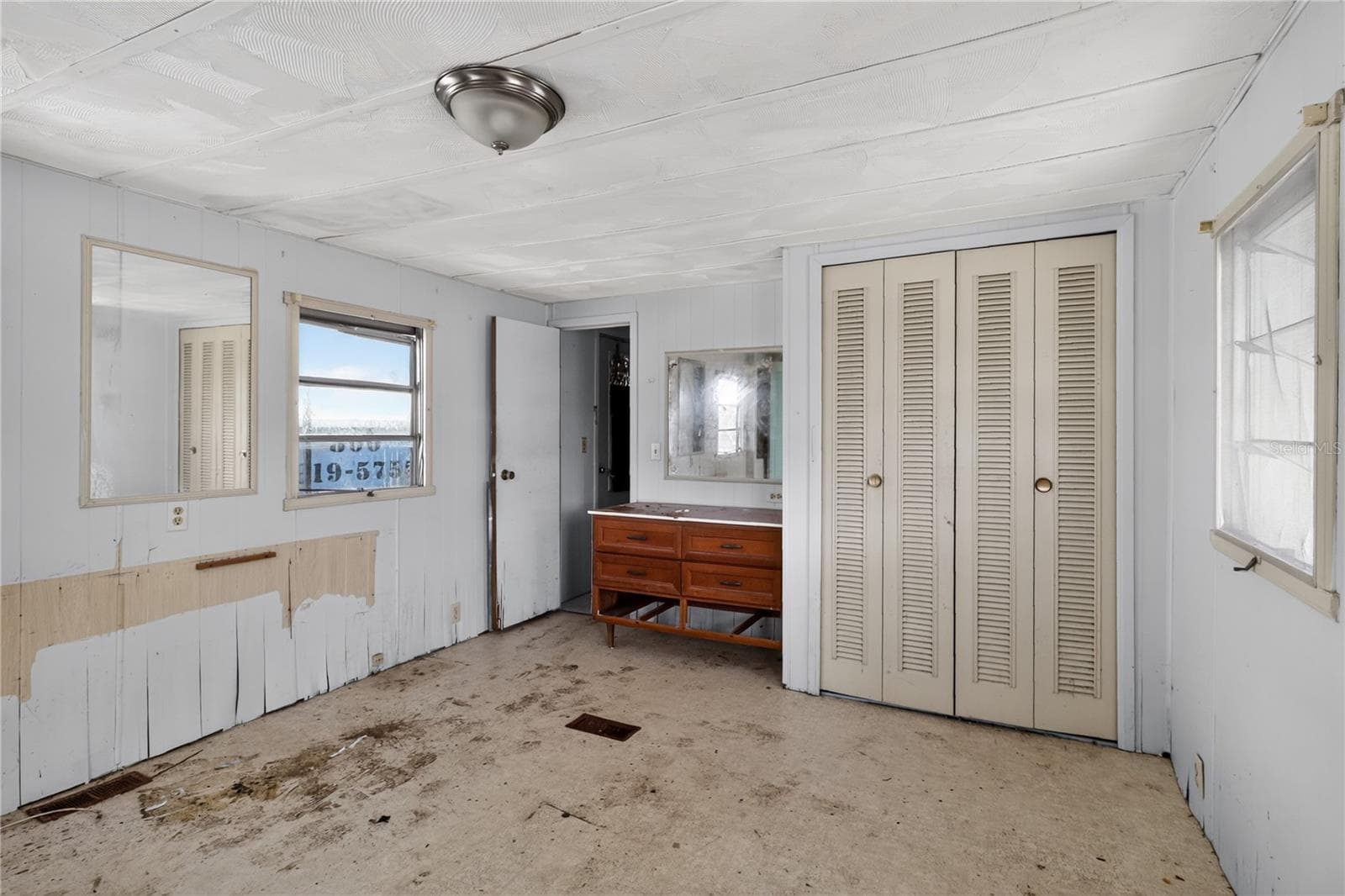 6639 TOWER DRIVE — photo 14 of 33