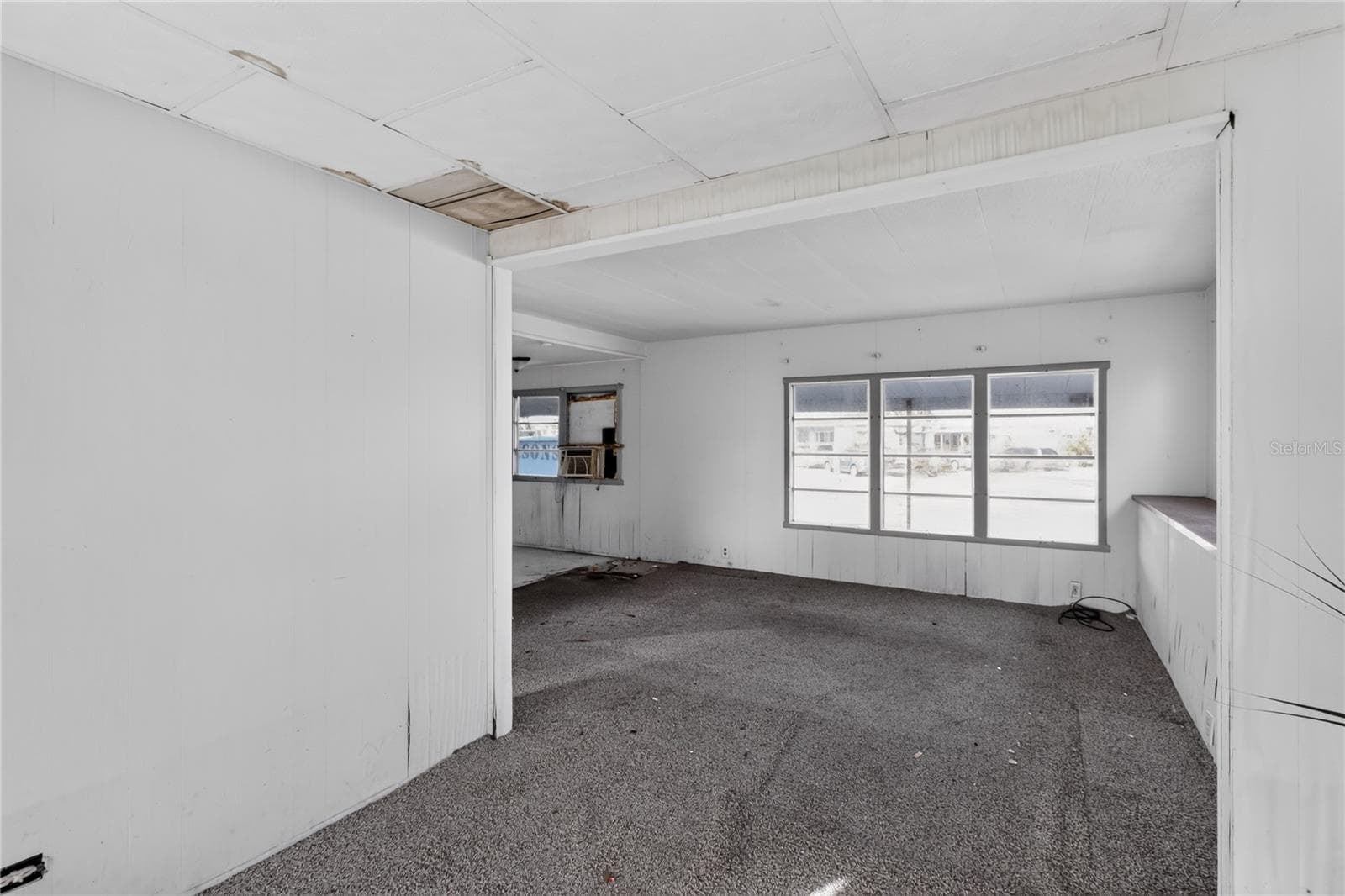 6639 TOWER DRIVE — photo 13 of 33