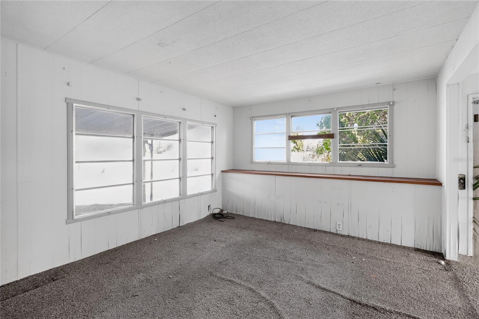 6639 TOWER DRIVE — photo 18 of 33