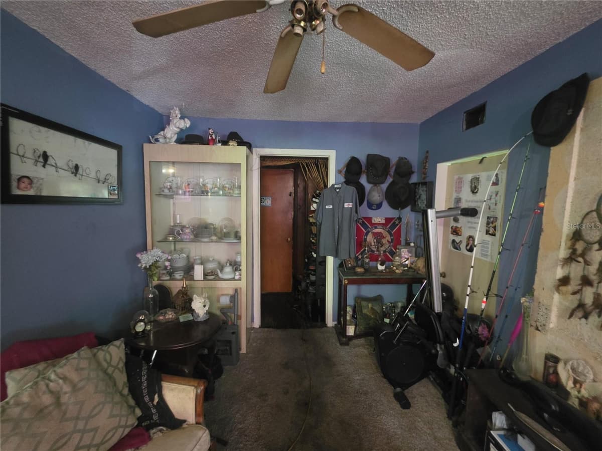 515 ELLA AVENUE — photo 23 of 38