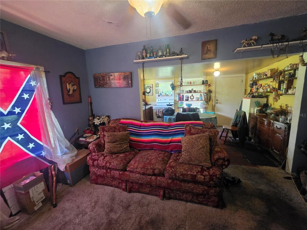 515 ELLA AVENUE — photo 19 of 38