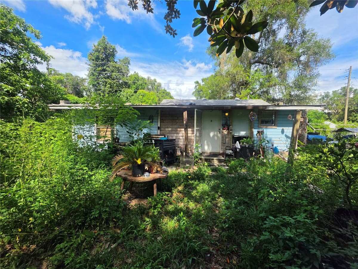 515 ELLA AVENUE — photo 12 of 38