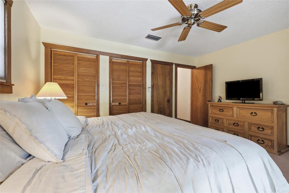 470 SANTA FE DRIVE — photo 31 of 59