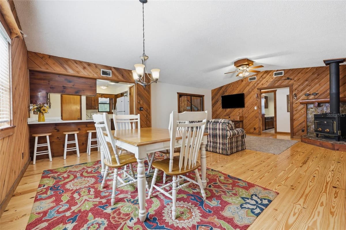 470 SANTA FE DRIVE — photo 22 of 59