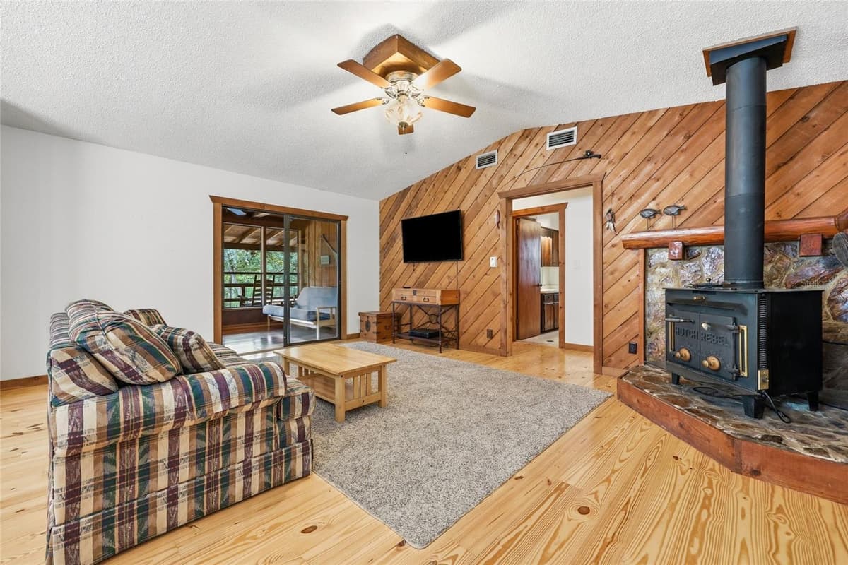 470 SANTA FE DRIVE — photo 21 of 59