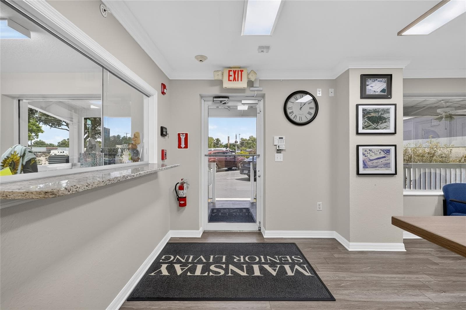 513 ARIANA AVENUE — photo 9 of 48