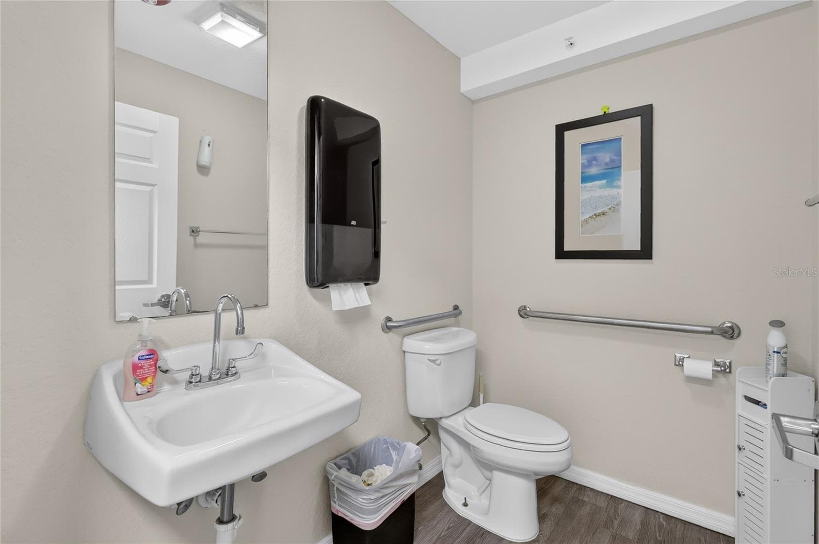 513 ARIANA AVENUE — photo 17 of 48