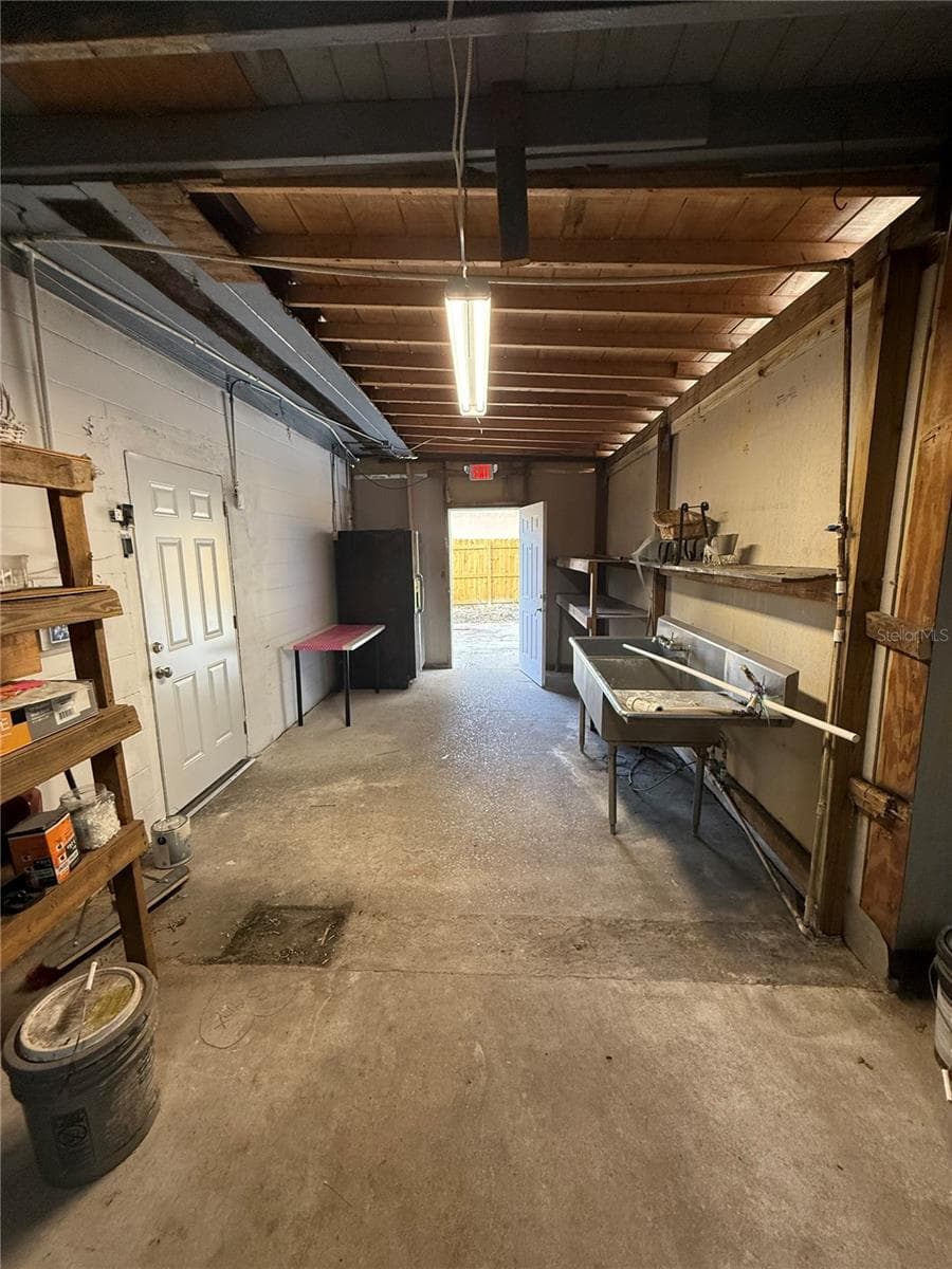 2595 AVENUE G — photo 13 of 17