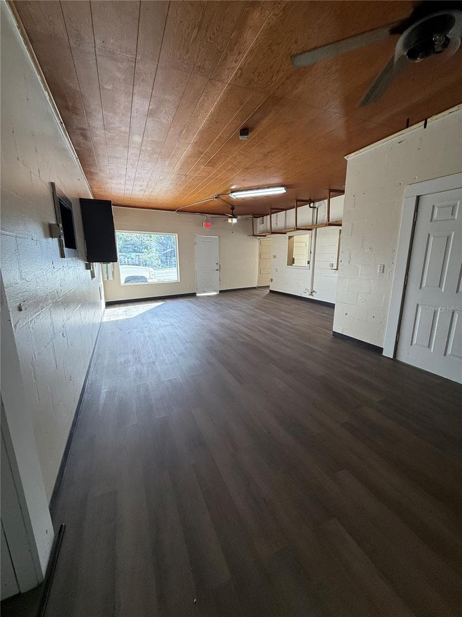 2595 AVENUE G — photo 10 of 17