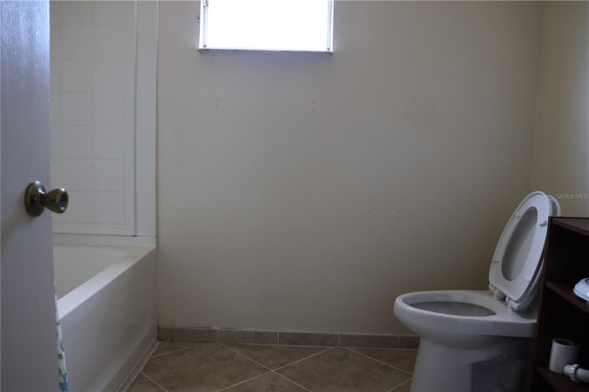 699 BAKER STREET — photo 23 of 28