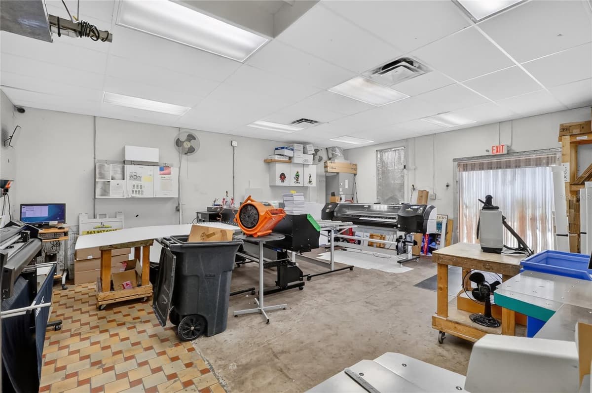 119 MAIN STREET — photo 19 of 56