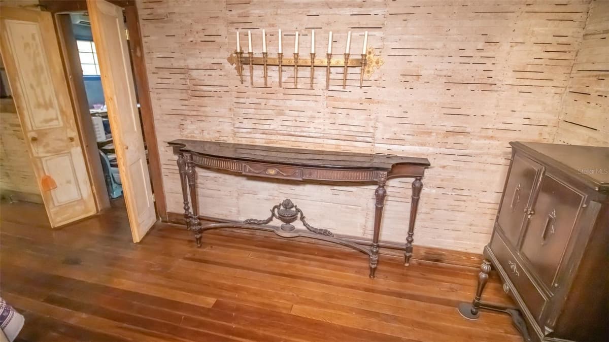 200 PARK STREET — photo 12 of 51