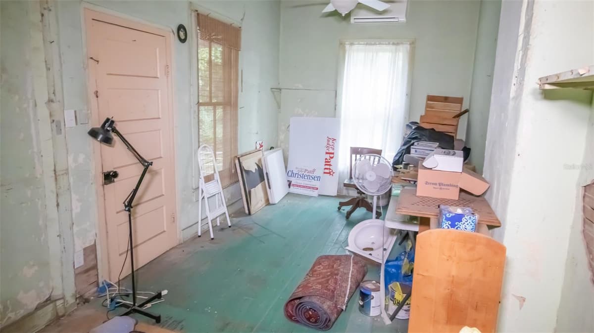 200 PARK STREET — photo 14 of 51