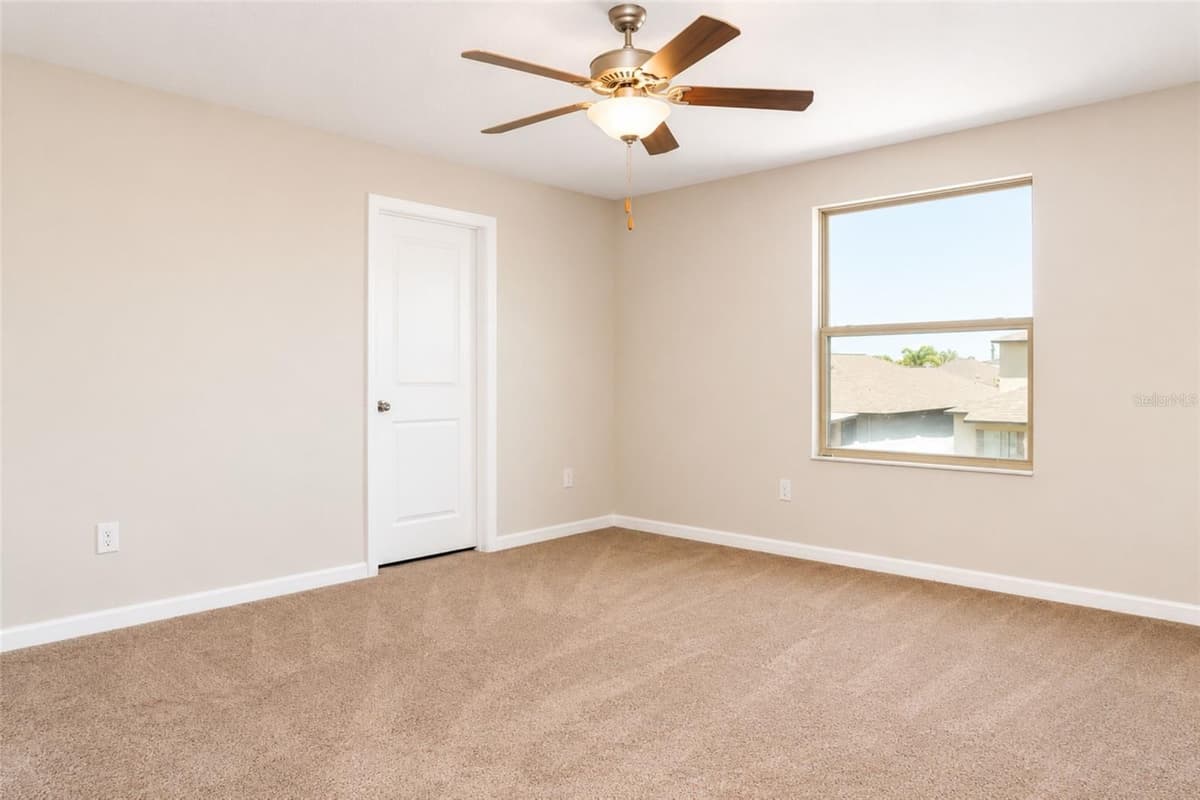 715 CALICO SCALLOP STREET — photo 9 of 24
