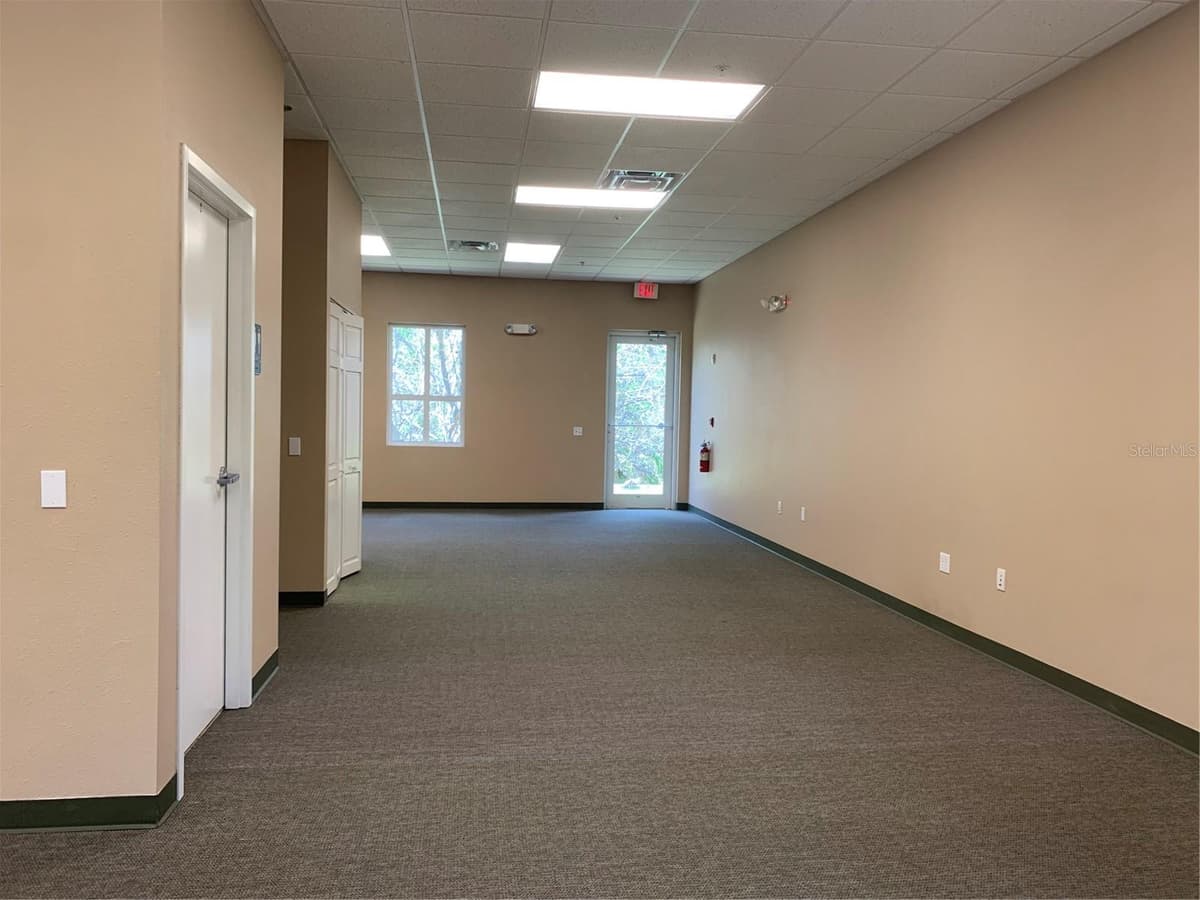 5586 BROADCAST COURT — photo 3 of 7