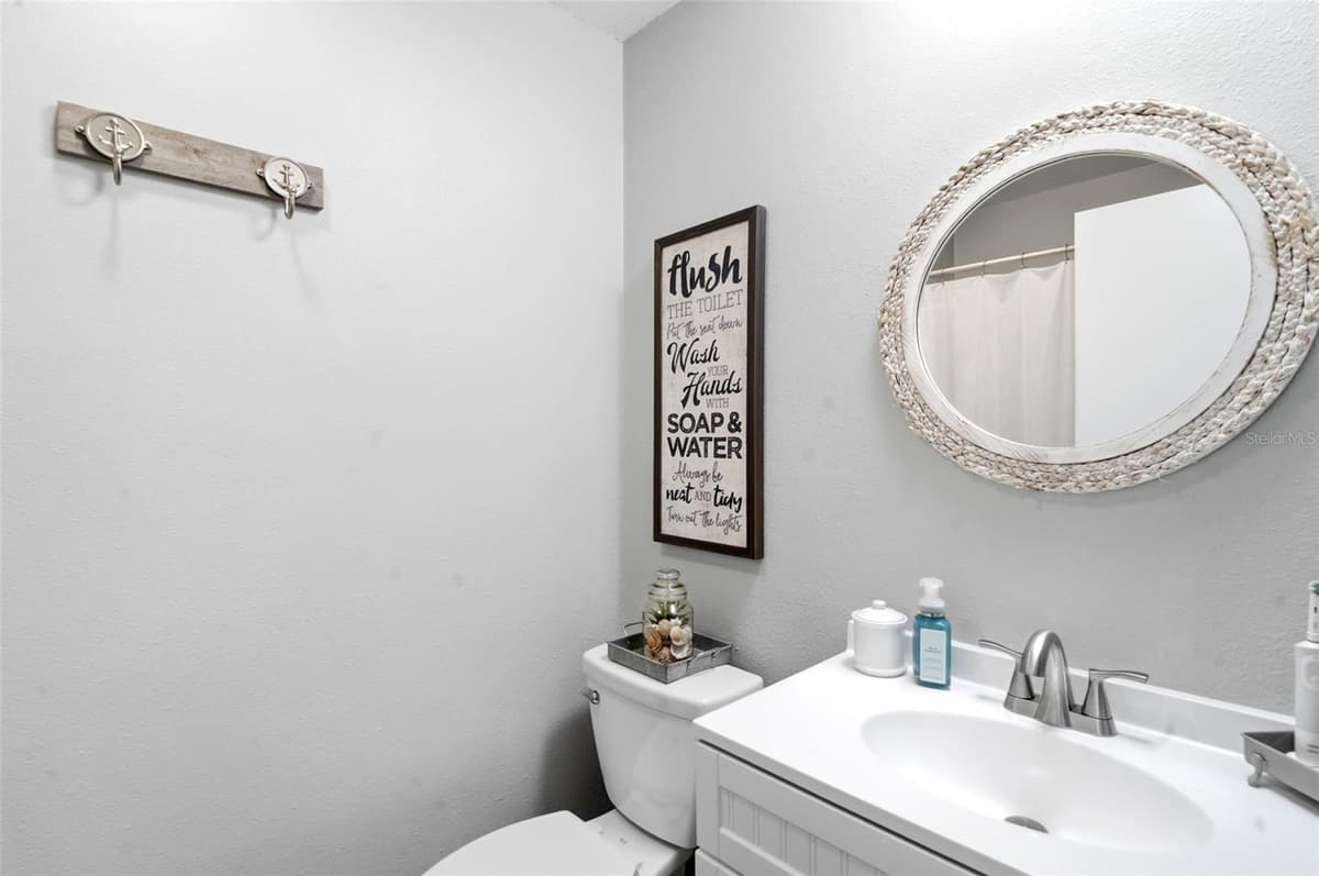 101 GRAND PLAZA DRIVE — photo 27 of 42