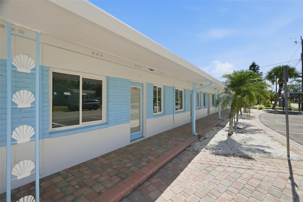 3101 BEACH BOULEVARD — photo 18 of 20