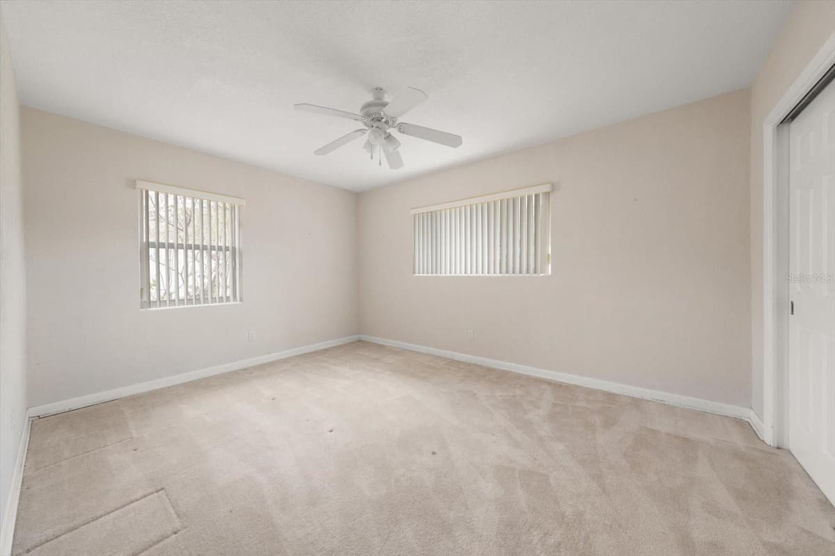 230 GARDEN CIRCLE — photo 16 of 48