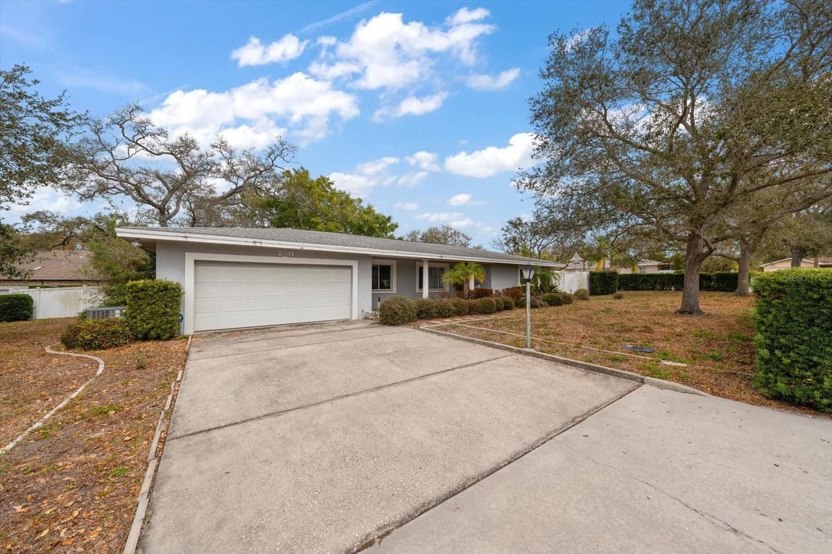 230 GARDEN CIRCLE — photo 41 of 48