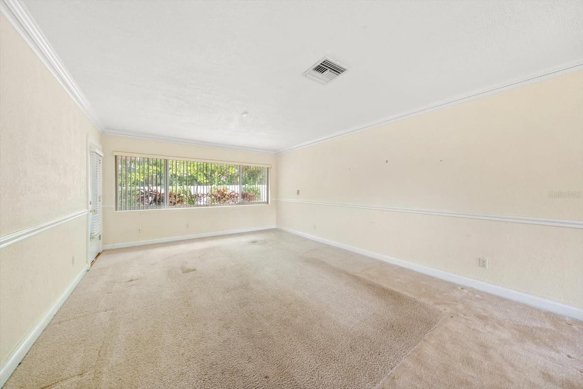 230 GARDEN CIRCLE — photo 13 of 48