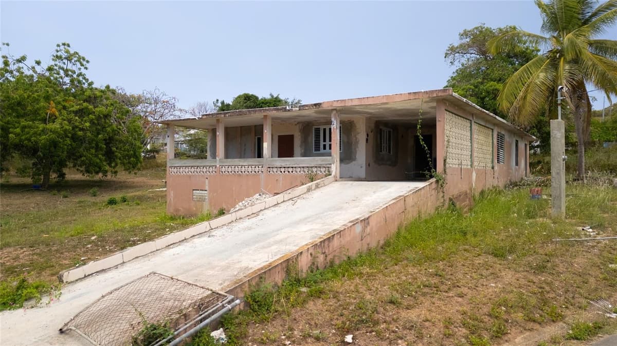 M-4 MONTE SANTO — photo 10 of 38