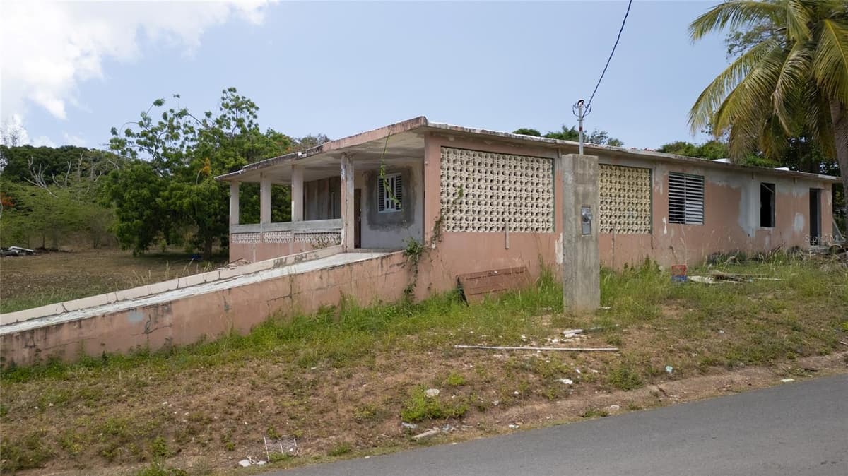 M-4 MONTE SANTO — photo 8 of 38