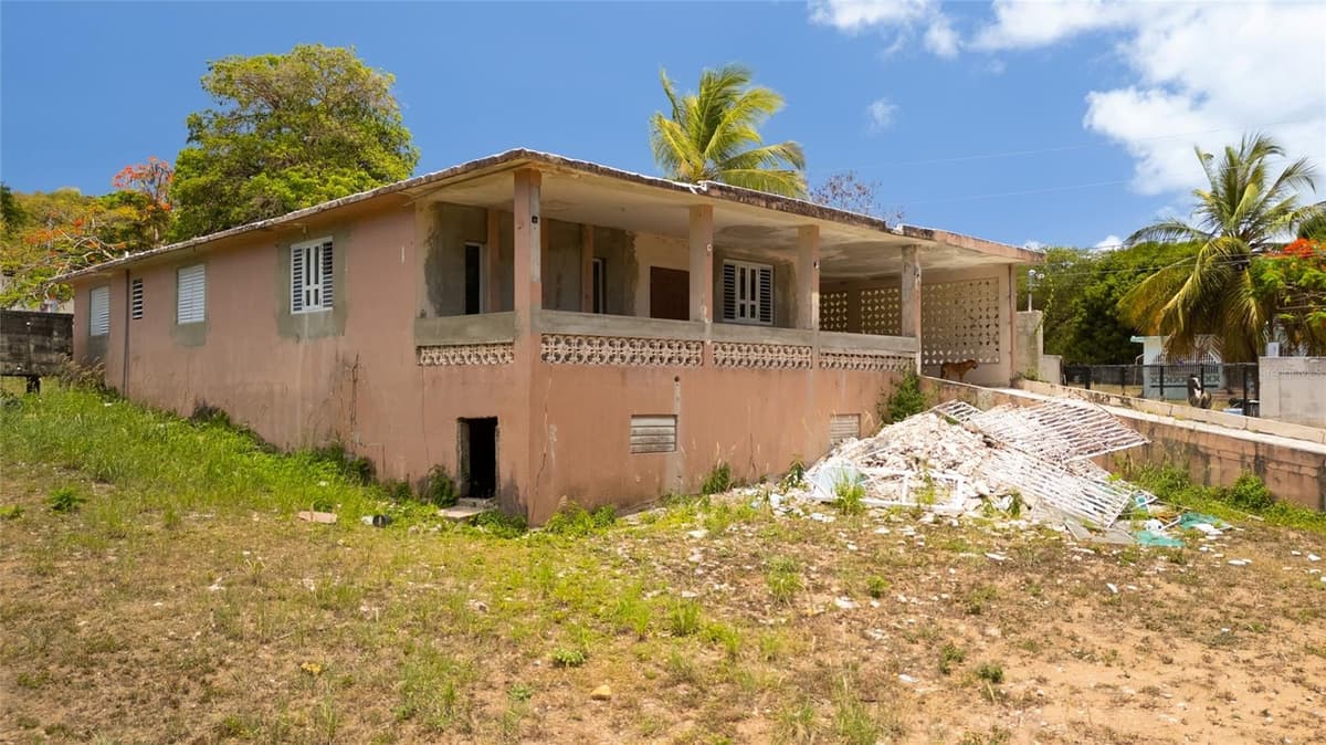 M-4 MONTE SANTO — photo 3 of 38