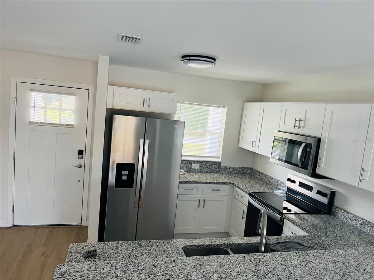 7056 SAN BENITO DRIVE — photo 4 of 10