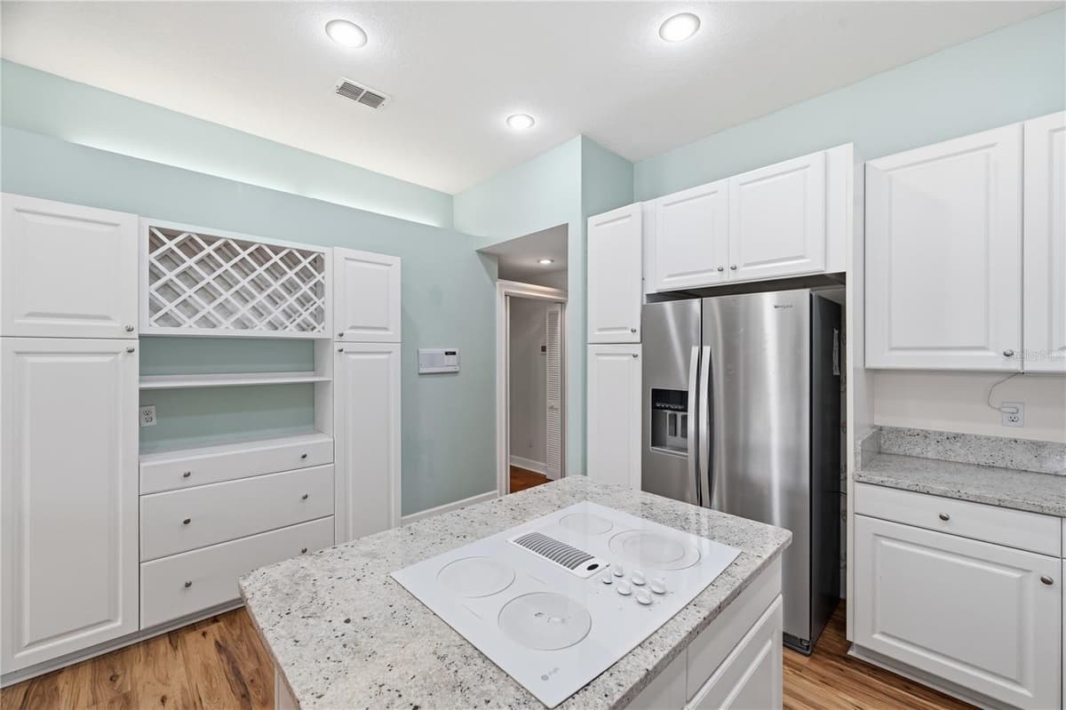 2116 PLATINUM DRIVE — photo 10 of 64