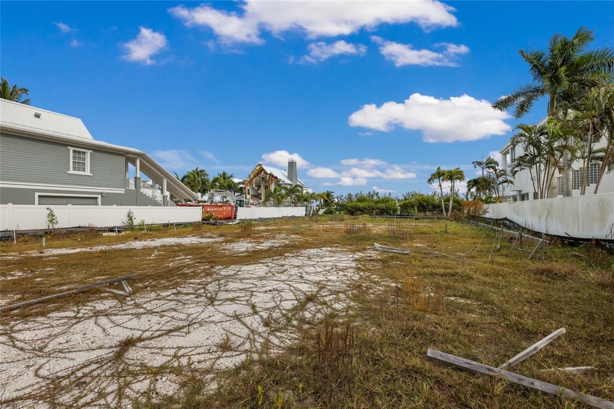 7094 LONGBOAT DRIVE — photo 8 of 24