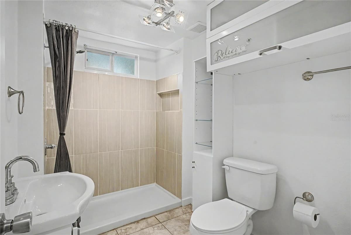 17230 ADAM COURT — photo 14 of 34