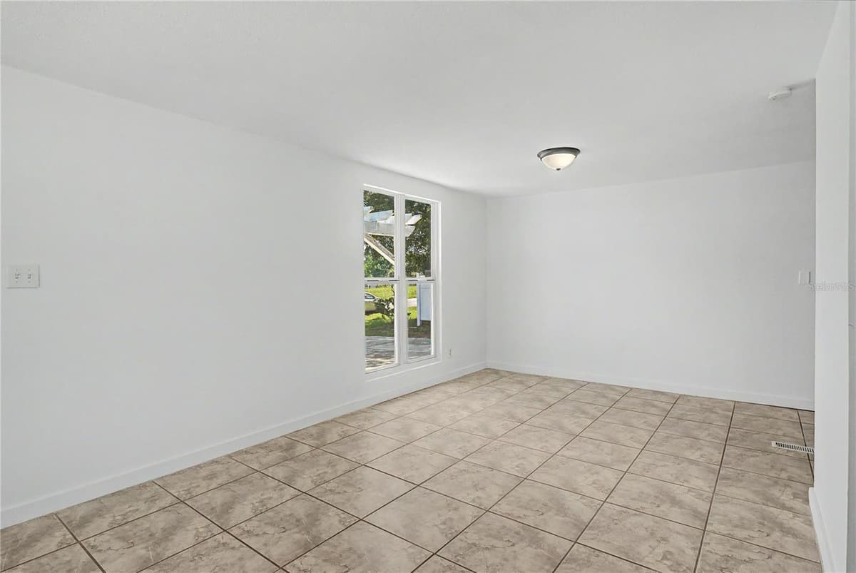 17230 ADAM COURT — photo 5 of 34