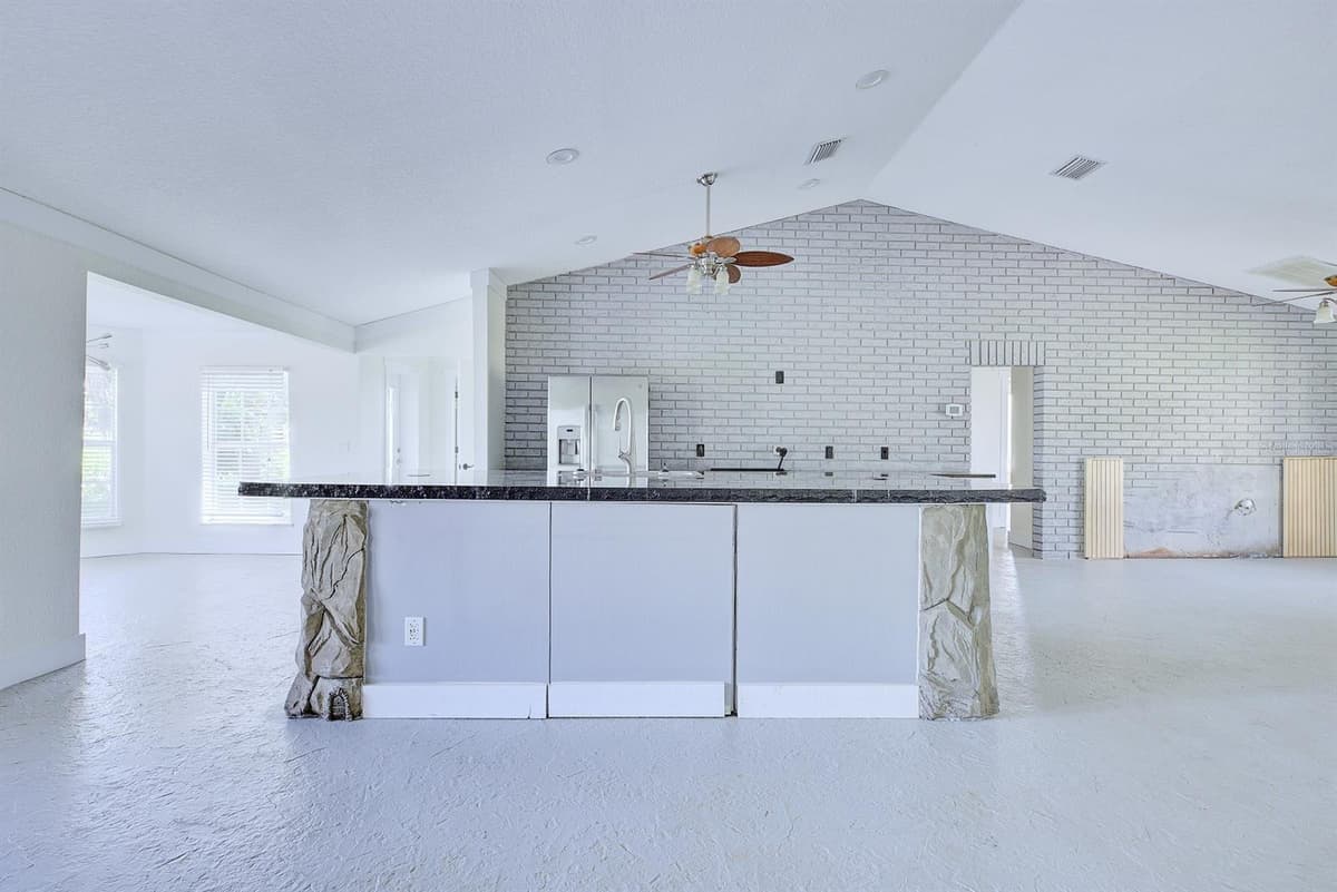 110 GATES AVENUE — photo 12 of 21
