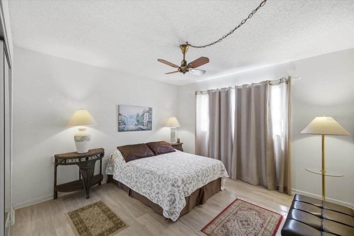 7050 SUNSET DRIVE — photo 14 of 43