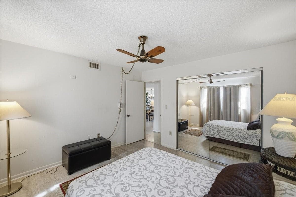7050 SUNSET DRIVE — photo 16 of 43