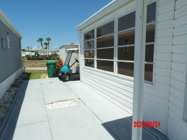 1475 FLAMINGO DRIVE — photo 9 of 34
