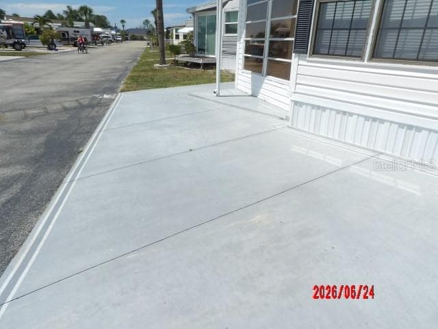 1475 FLAMINGO DRIVE — photo 2 of 34