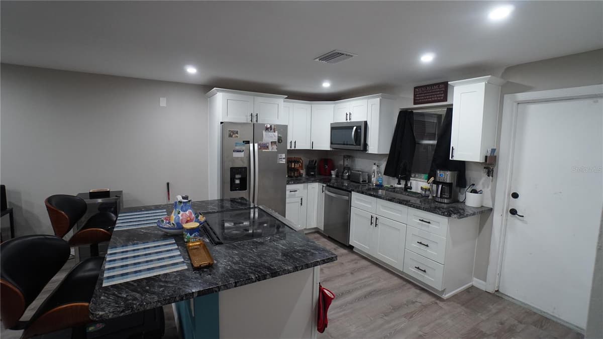 3312 RAMBLEWOOD PLACE — photo 9 of 21