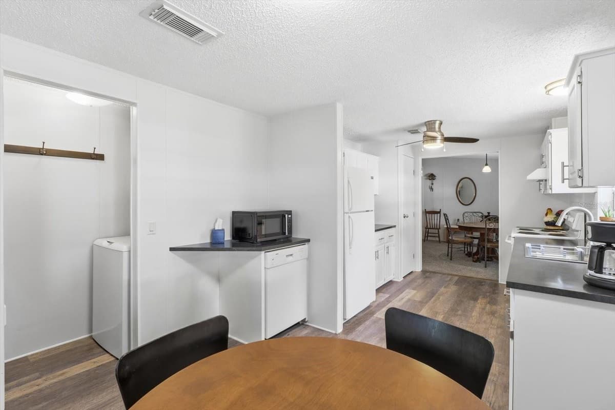 7298 RAMA AVENUE — photo 15 of 50